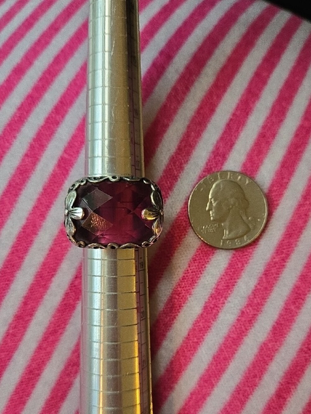 Silpada Berry-licious Pink Faceted Crystal Ring with Floral Silver Accents Sz 8 - Picture 8 of 8